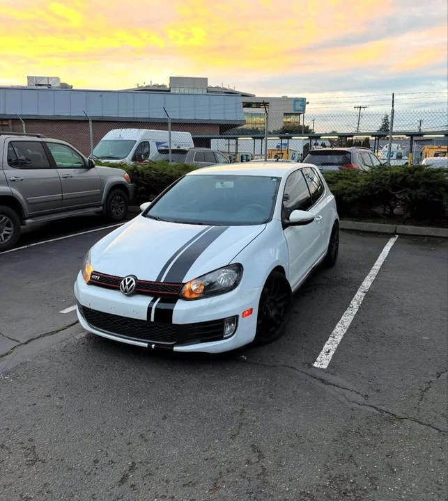 2012 Volkswagen GTI Mk6 - Image 3 of 9