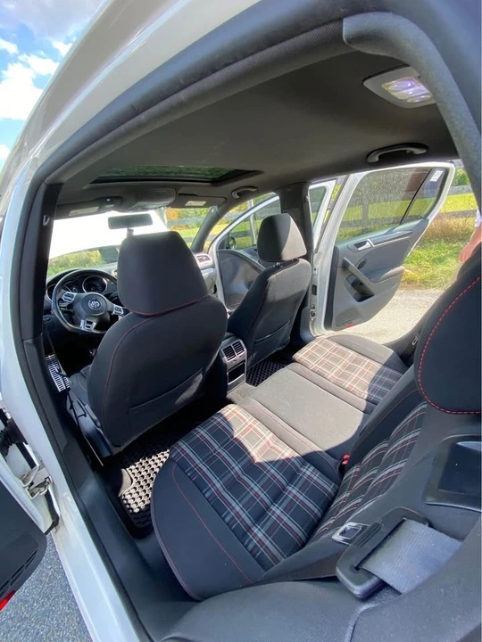 2012 Volkswagen GTI Mk6 - Image 3 of 4