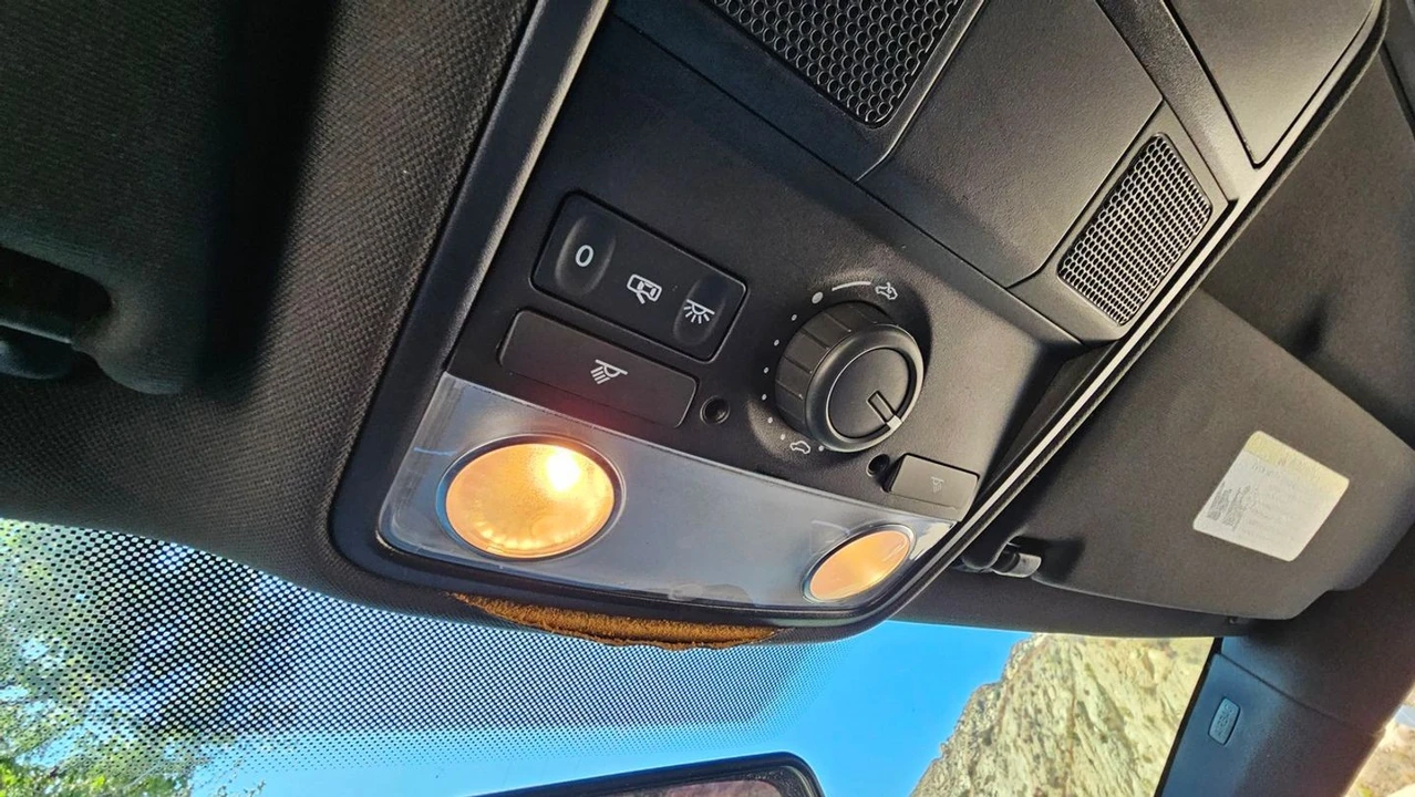 2012 Volkswagen Golf R Mk6 - Image 29 of 31