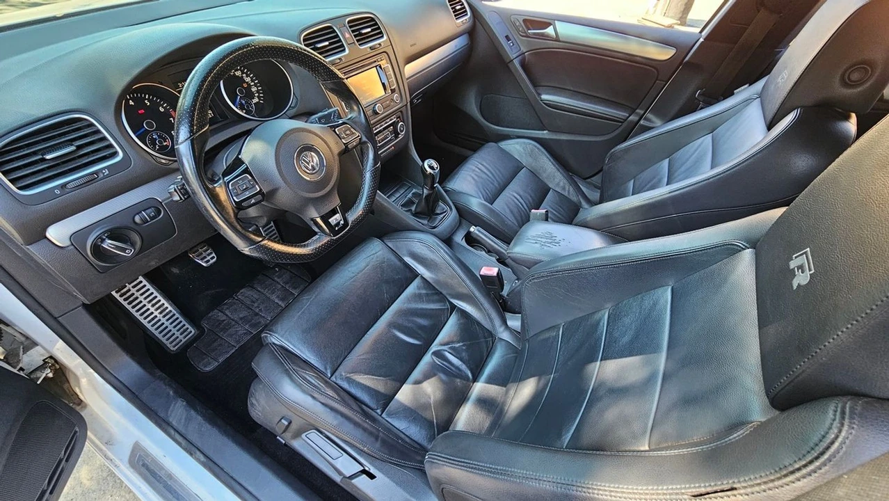 2012 Volkswagen Golf R Mk6 - Image 9 of 21