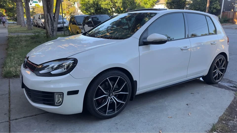 2012 Volkswagen GTI Mk6 - Image 10 of 11