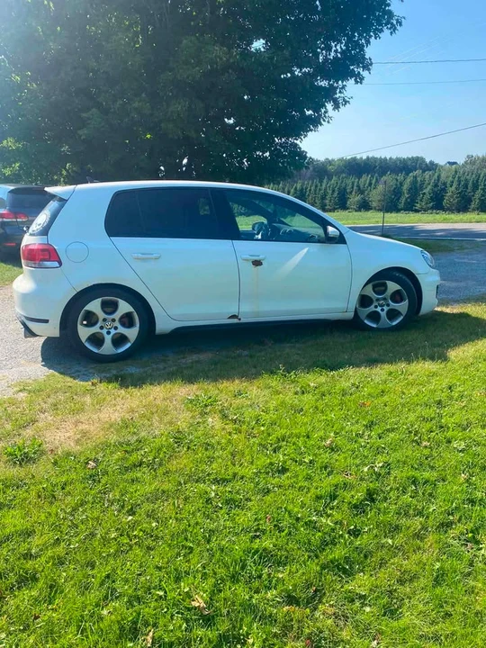 2012 Volkswagen GTI Mk6 - Image 2 of 9