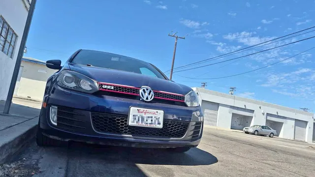 2012 Volkswagen GTI 2.0T Hatchback Coupe 2D