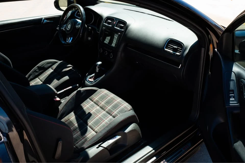 2012 Volkswagen GTI Mk6 - Image 9 of 17