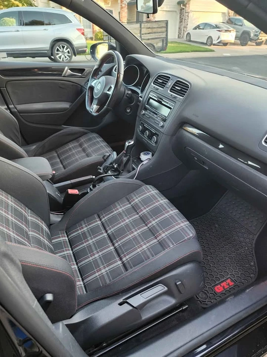 2012 Volkswagen GTI Mk6 - Image 4 of 5