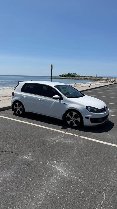 2012 Volkswagen GTI Mk6 - Image 2 of 5