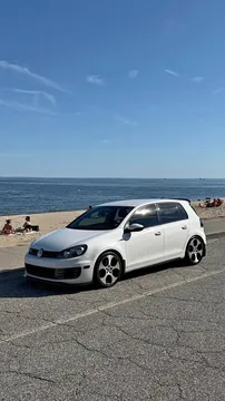 2012 Volkswagen GTI 2.0T Hatchback Sedan 4D