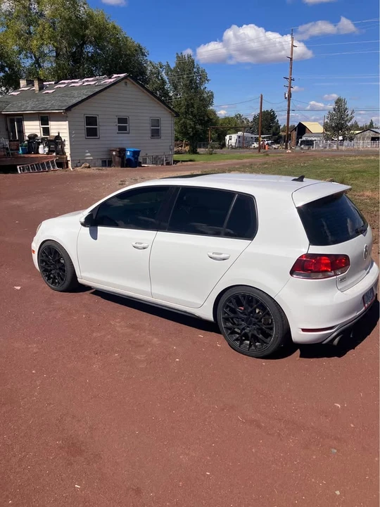 2012 Volkswagen GTI Mk6 - Image 2 of 9