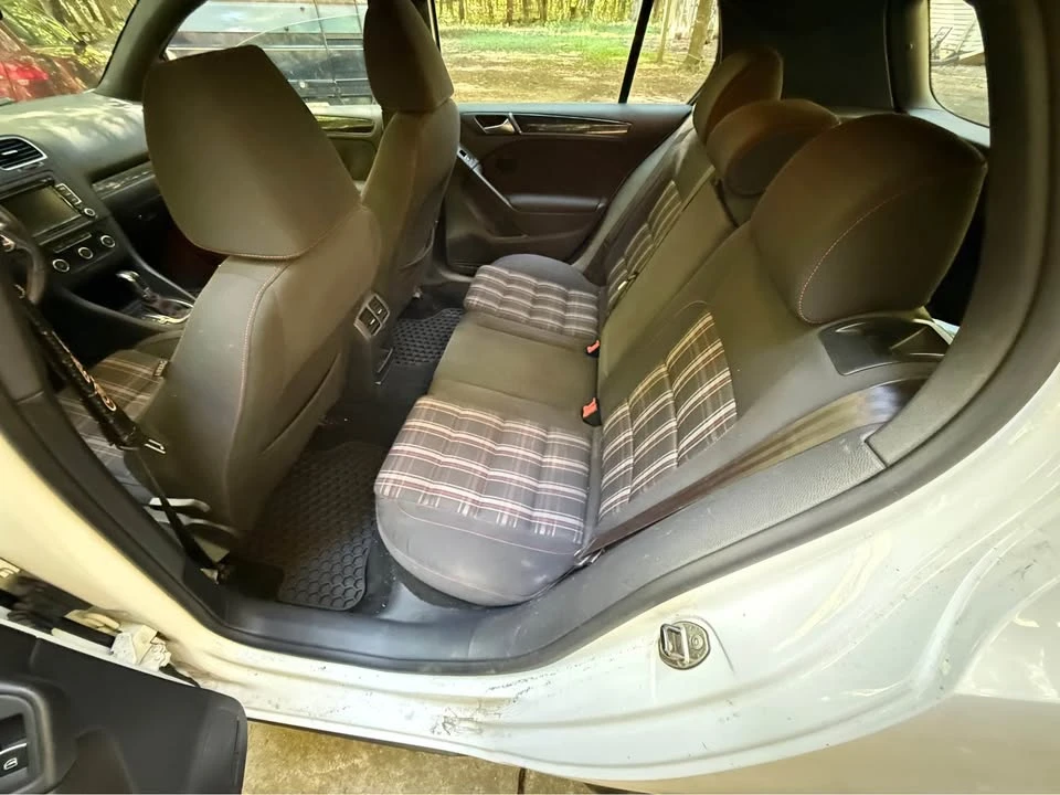 2012 Volkswagen GTI Mk6 - Image 8 of 11