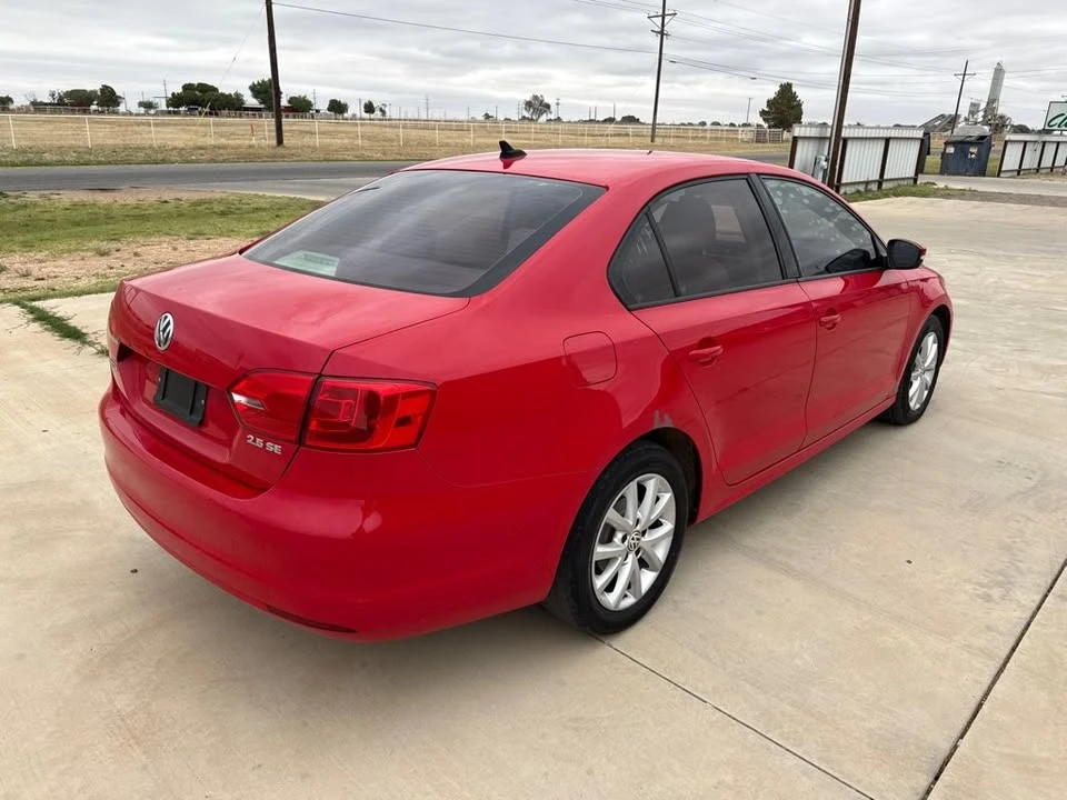 2012 Volkswagen A6 Jetta - Image 3 of 17