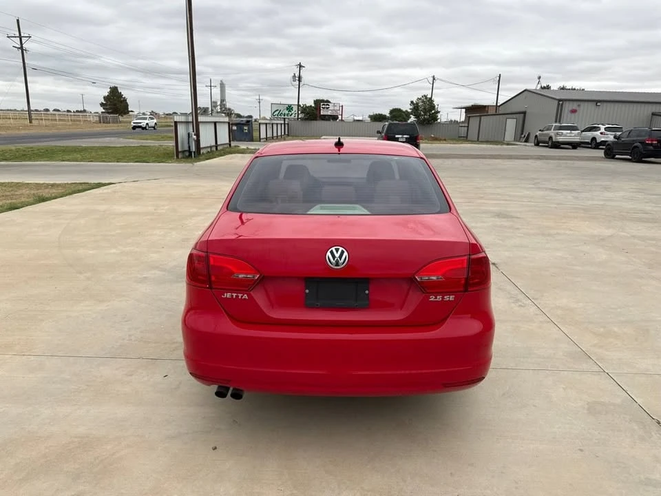 2012 Volkswagen A6 Jetta - Image 4 of 17