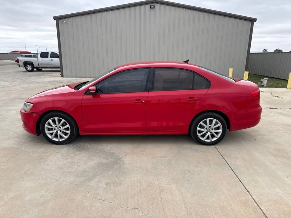 2012 Volkswagen A6 Jetta - Image 6 of 17