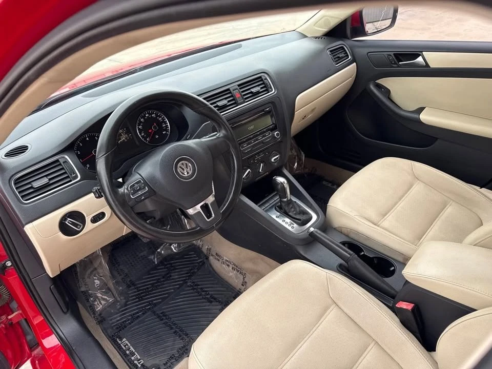 2012 Volkswagen A6 Jetta - Image 10 of 17