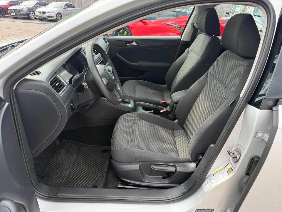 2012 Volkswagen A6 Jetta - Image 14 of 20
