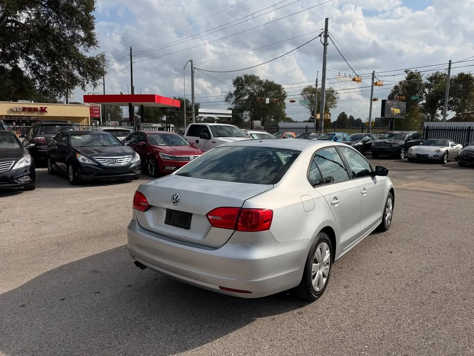 2012 Volkswagen A6 Jetta - Image 5 of 20