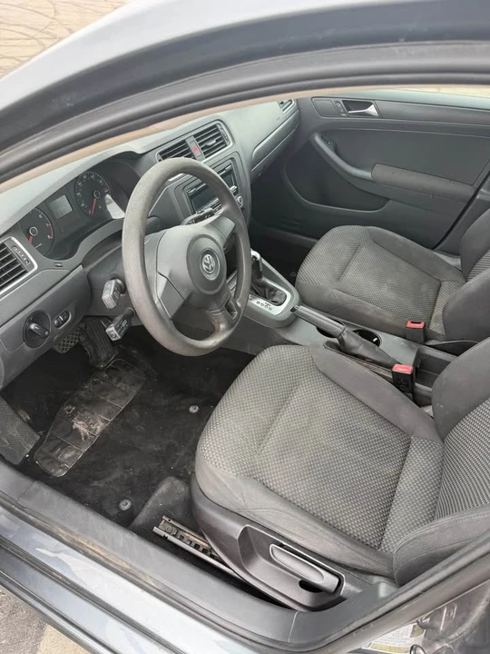 2012 Volkswagen A6 Jetta - Image 10 of 12