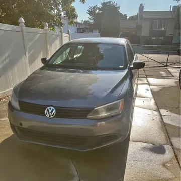 2012 Volkswagen Jetta 2.0L Sedan 4D