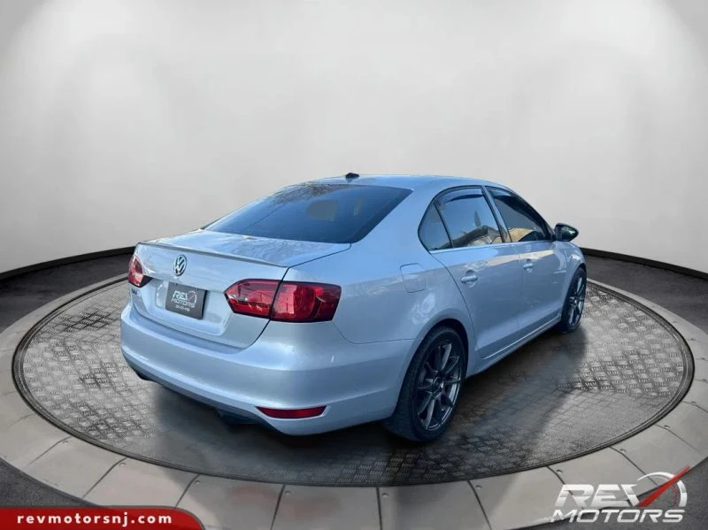 2012 Volkswagen A6 Jetta - Image 5 of 12
