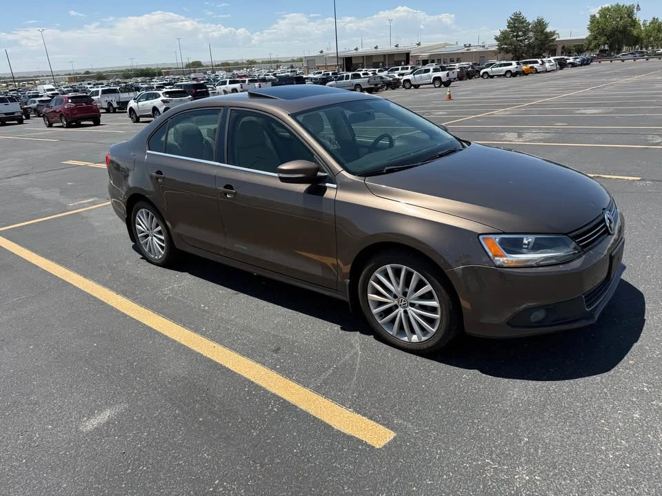 2012 Volkswagen A6 Jetta - Image 3 of 7