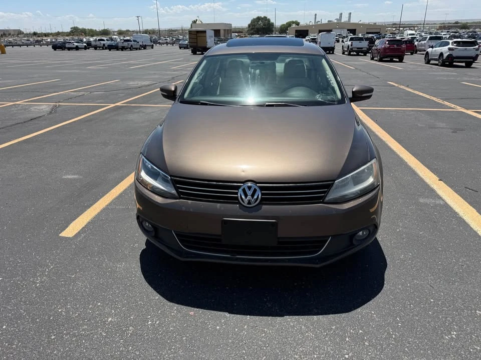 2012 Volkswagen A6 Jetta - Image 2 of 7