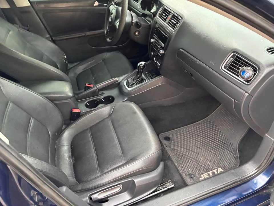 2012 Volkswagen A6 Jetta - Image 16 of 20