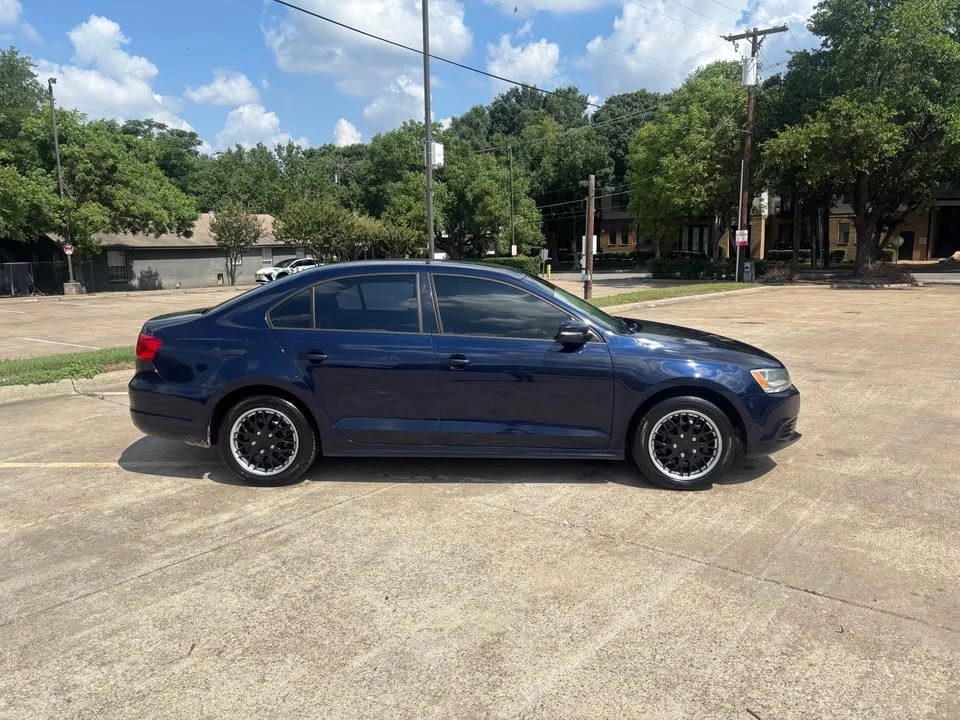 2012 Volkswagen A6 Jetta - Image 10 of 20