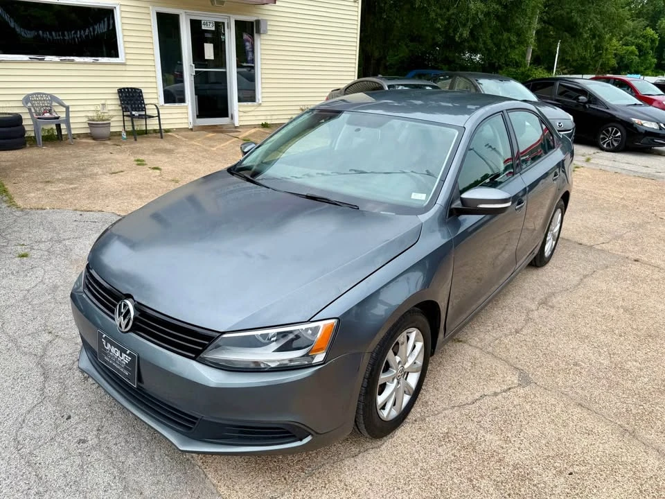 2012 Volkswagen A6 Jetta - Image 2 of 10