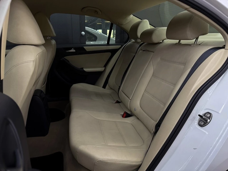 2012 Volkswagen A6 Jetta - Image 19 of 21