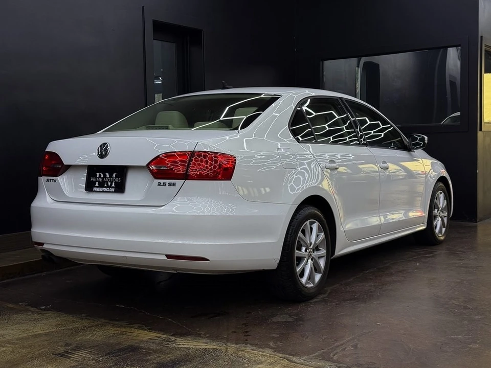 2012 Volkswagen A6 Jetta - Image 9 of 21