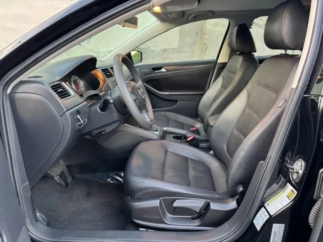 2012 Volkswagen A6 Jetta - Image 10 of 21