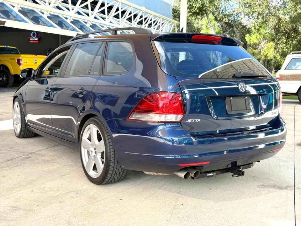 2012 Volkswagen A6 Jetta - Image 9 of 31