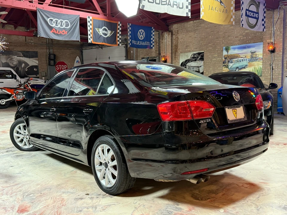 2012 Volkswagen A6 Jetta - Image 6 of 12