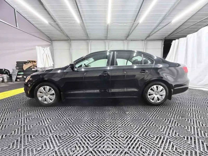2012 Volkswagen A6 Jetta - Image 4 of 12