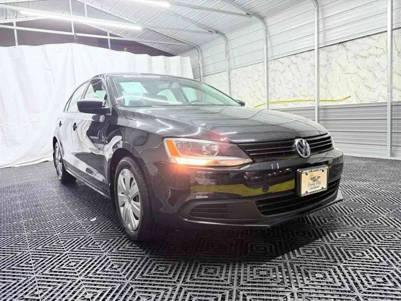 2012 Volkswagen A6 Jetta - Image 9 of 12