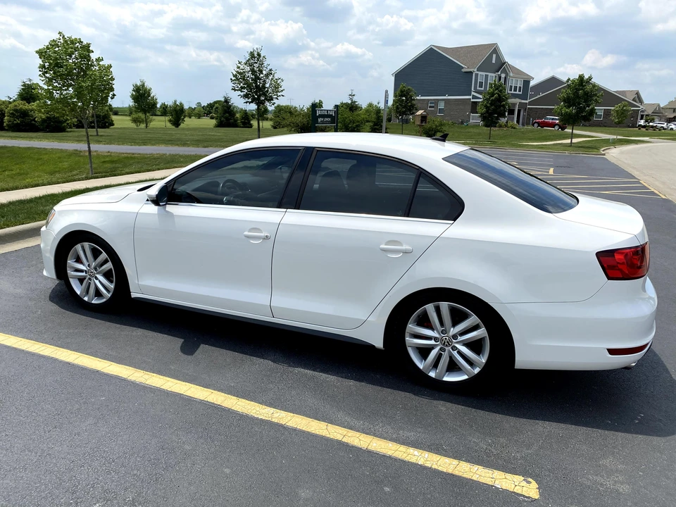 2012 Volkswagen A5 Jetta - Image 13 of 31