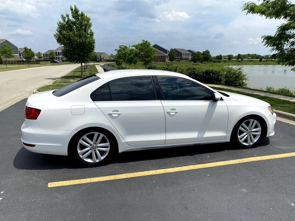 2012 Volkswagen A5 Jetta - Image 26 of 31