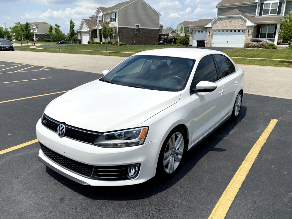 2012 Volkswagen A5 Jetta - Image 8 of 31