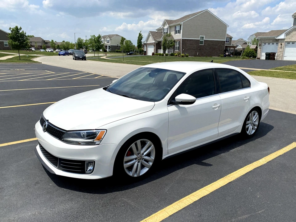 2012 Volkswagen A5 Jetta - Image 9 of 31