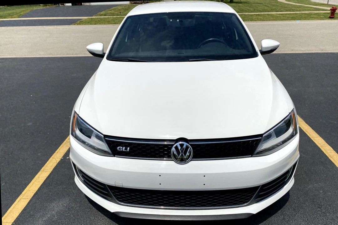 2012 Volkswagen A5 Jetta - Image 2 of 31