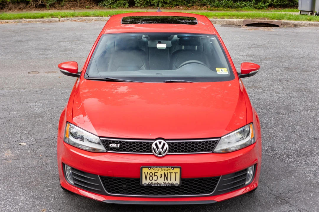 2012 Volkswagen A6 Jetta - Image 2 of 31