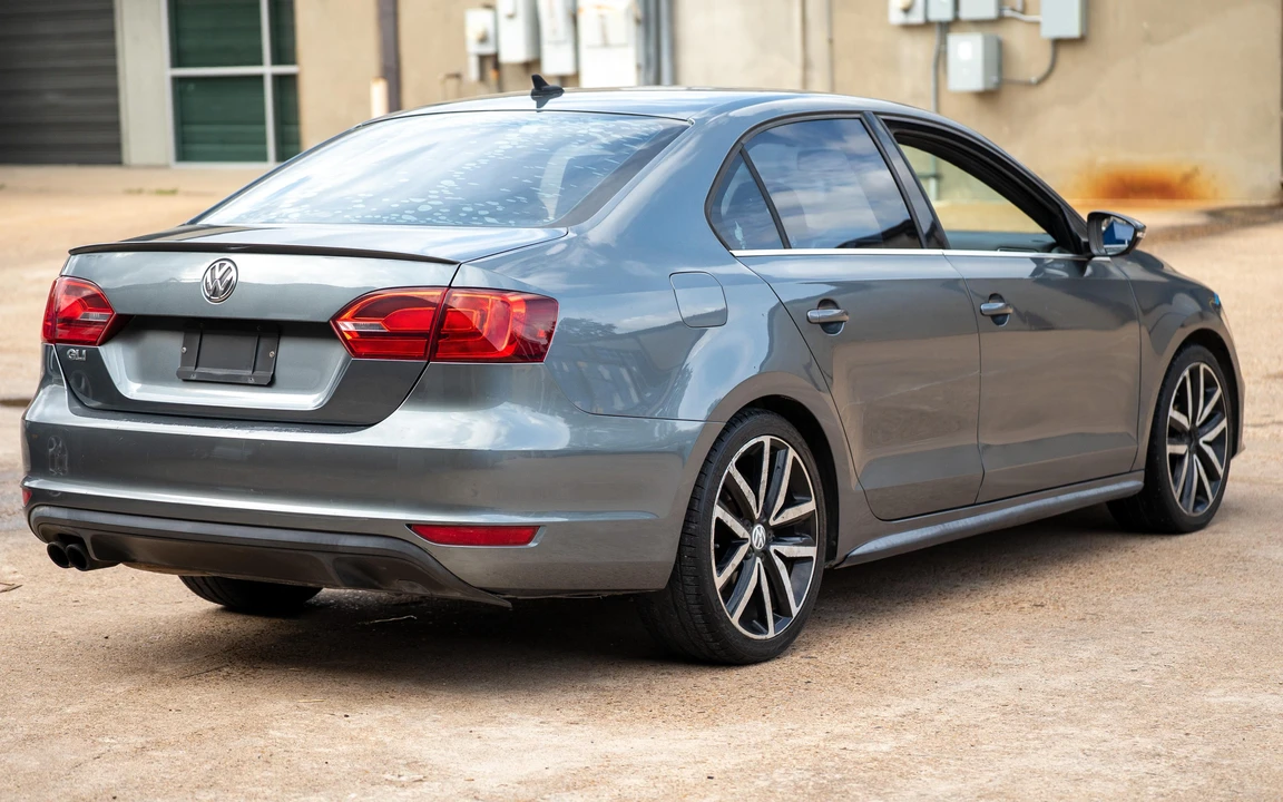 2012 Volkswagen A6 Jetta - Image 8 of 31