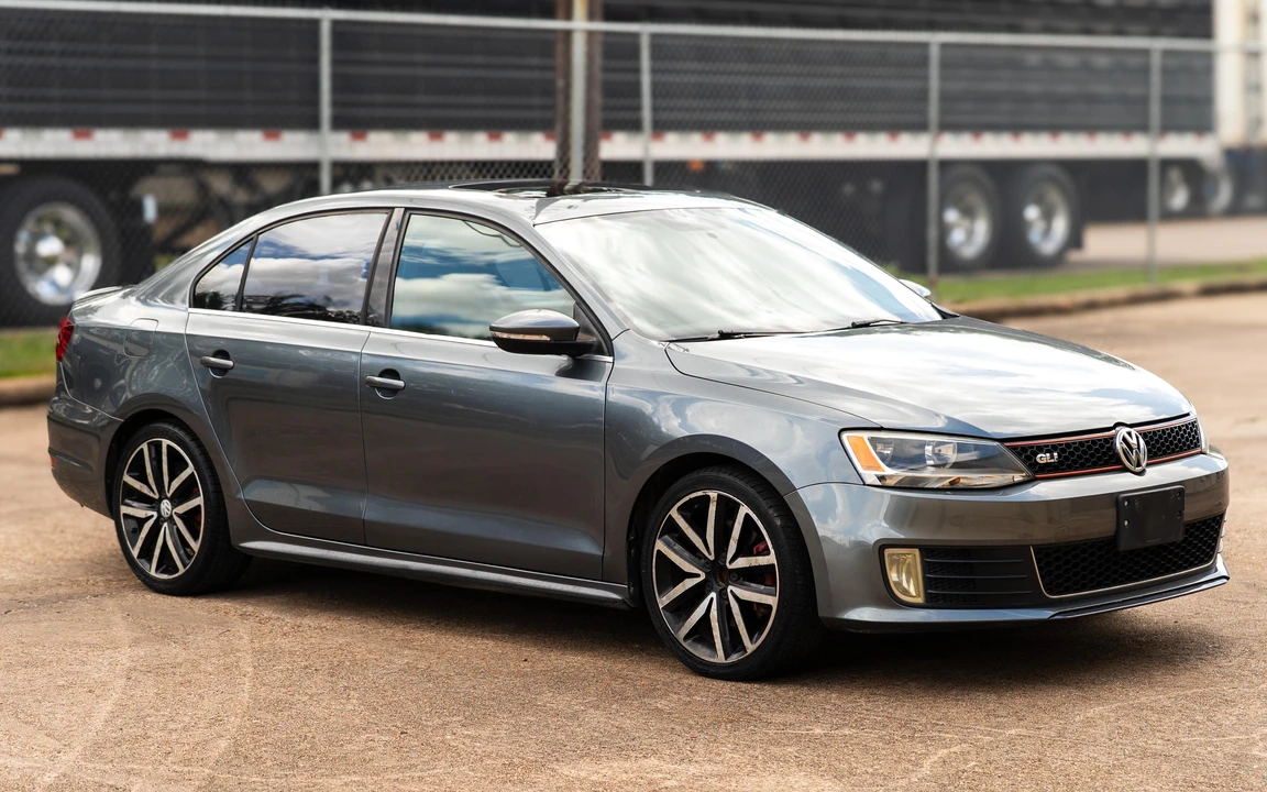 2012 Volkswagen A6 Jetta - Image 9 of 31
