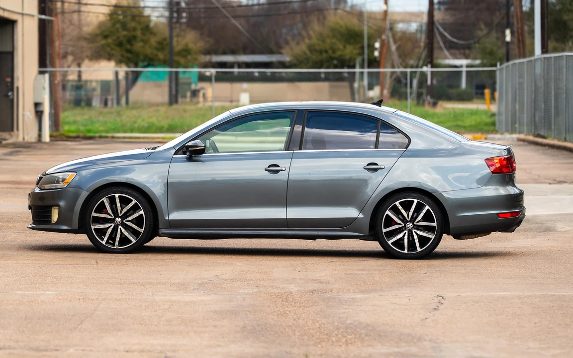 2012 Volkswagen A6 Jetta - Image 7 of 31