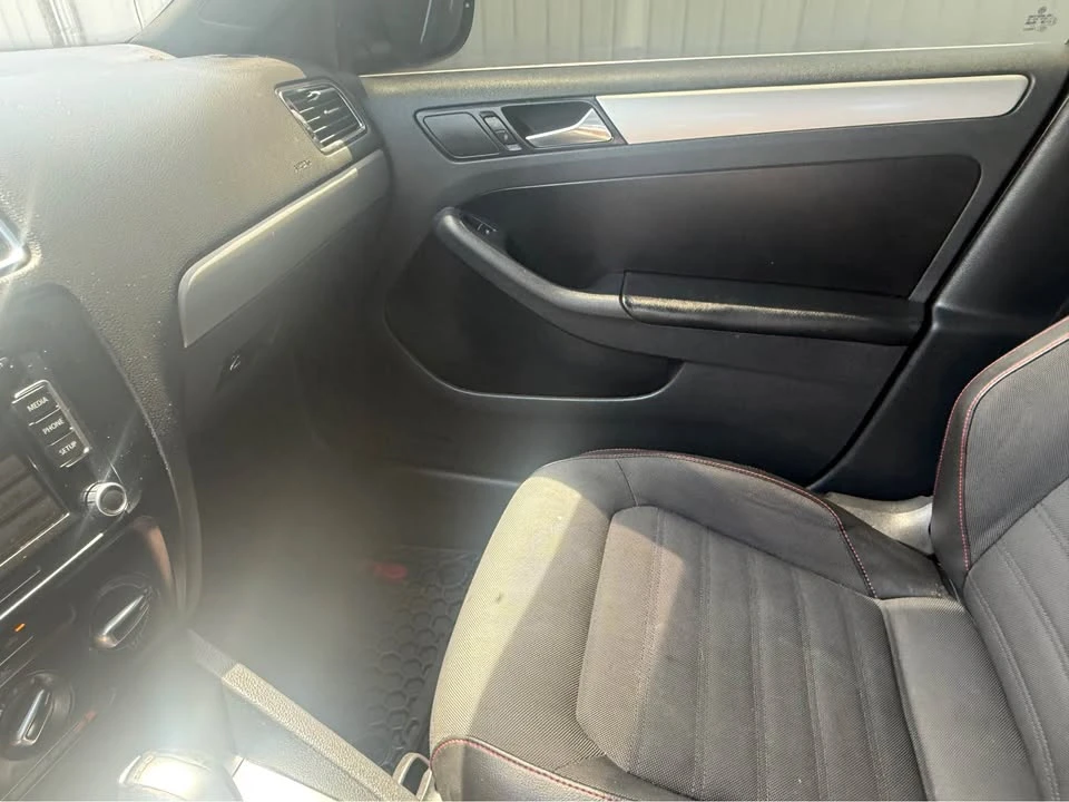2012 Volkswagen A6 Jetta - Image 12 of 18