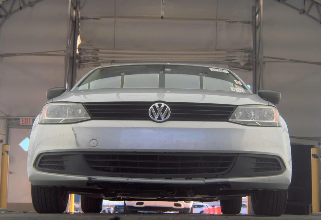 2012 Volkswagen A6 Jetta - Image 7 of 12