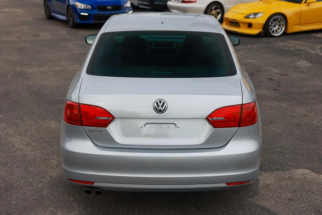 2012 Volkswagen A6 Jetta - Image 9 of 21