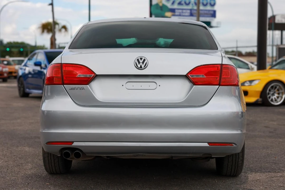 2012 Volkswagen A6 Jetta - Image 7 of 21