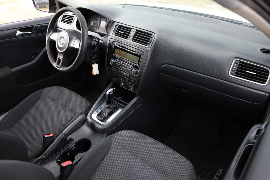 2012 Volkswagen A6 Jetta - Image 18 of 21