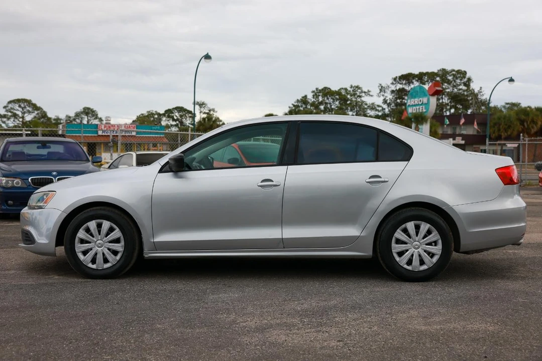 2012 Volkswagen A6 Jetta - Image 3 of 21