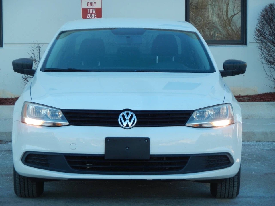 2012 Volkswagen A6 Jetta - Image 9 of 12